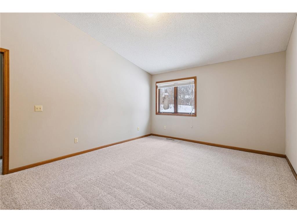 805 Southcross Drive E Burnsville MN 55306 6816563 image11