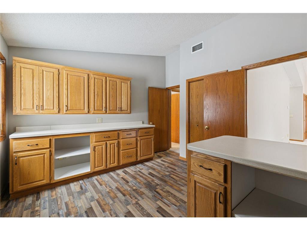 805 Southcross Drive E Burnsville MN 55306 6816563 image19