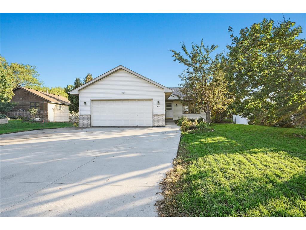 805 W 136th Street Burnsville MN 55337 6442304 image1