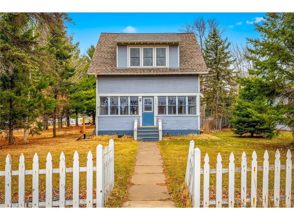 805 W 4th Street Rush City MN 55069 7046713 image1