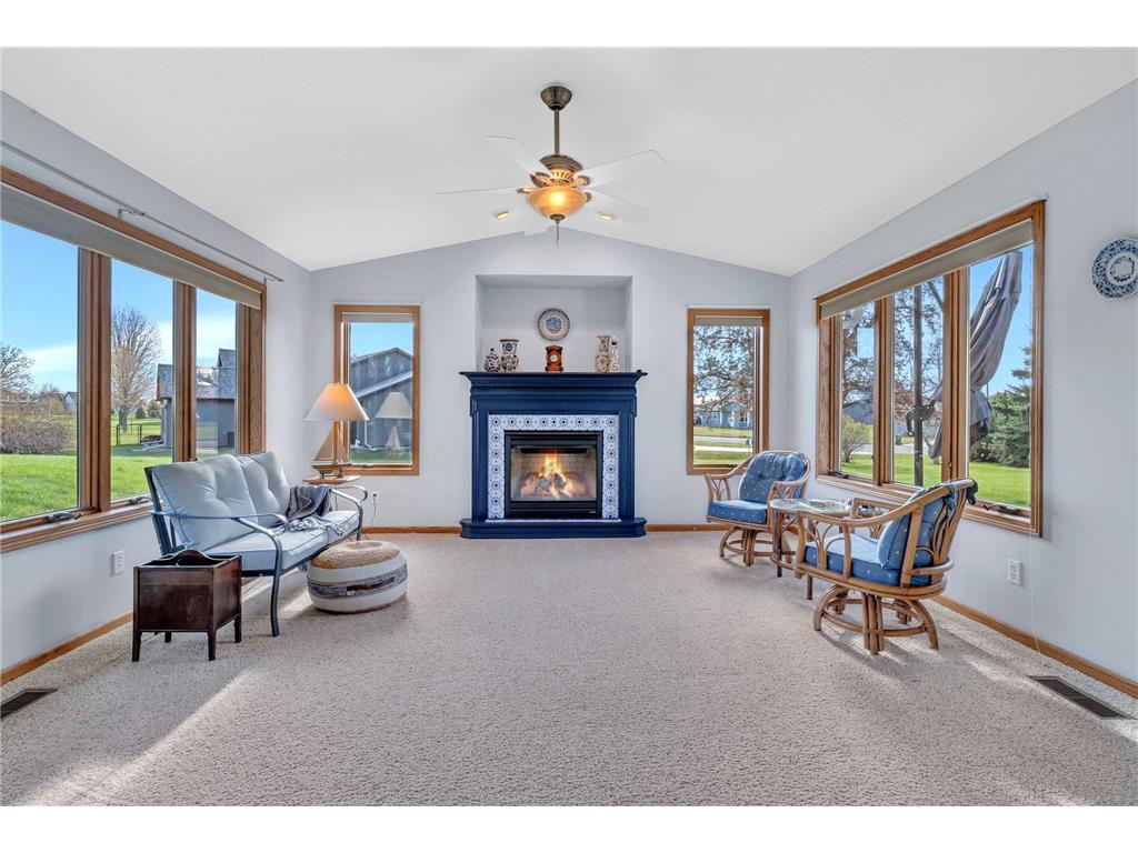 805 Westland Street New London MN 56273 7055662 image1