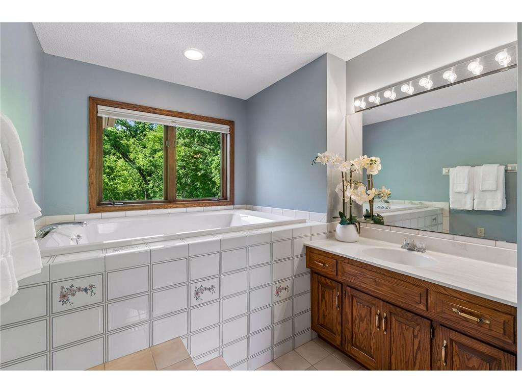 8050 134th Street W Apple Valley MN 55124 7076687 image22