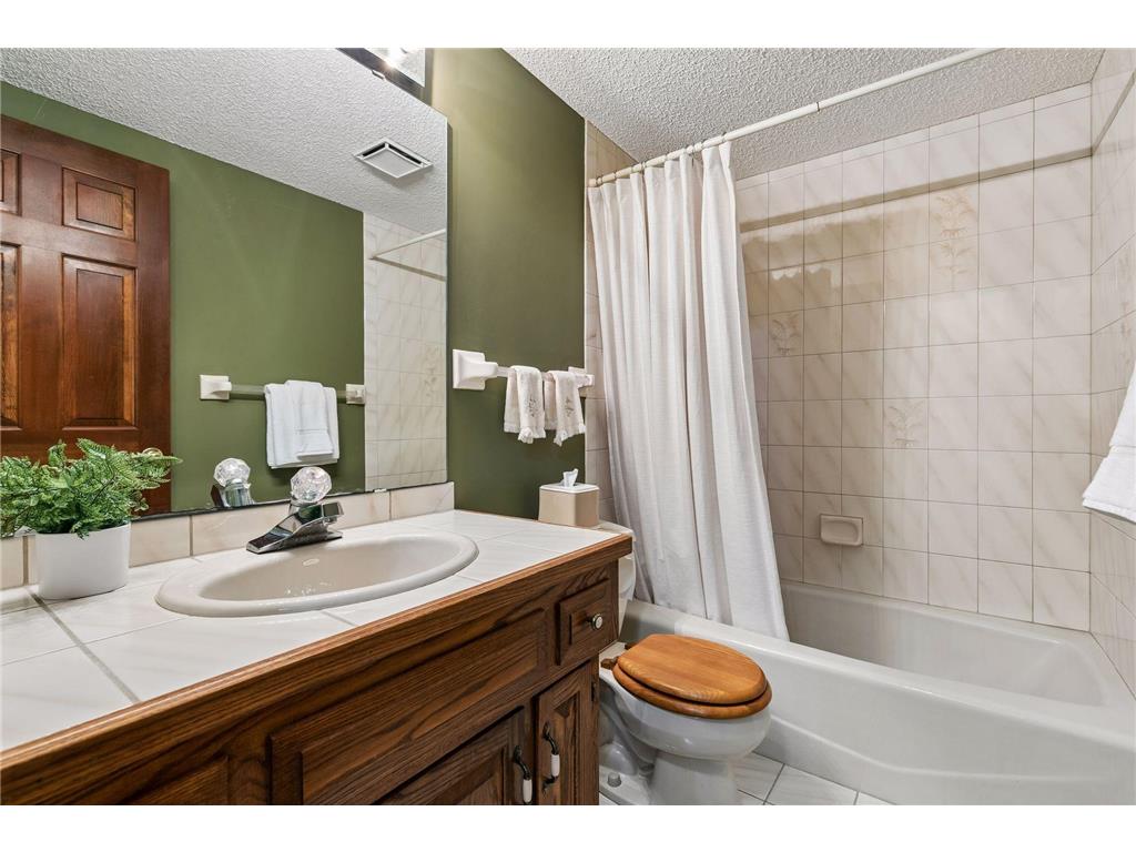 8050 134th Street W Apple Valley MN 55124 7076687 image33