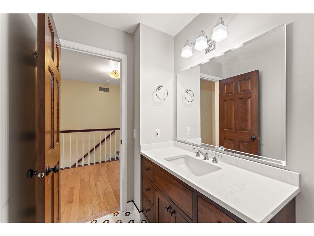 8053 Galway Road Woodbury MN 55125 7053884 image39