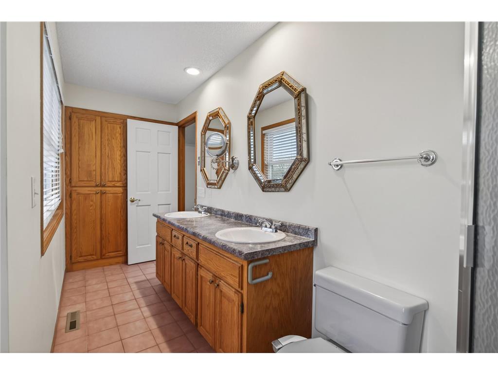 8057 Garfield Street NE Spring Lake Park MN 55432 7054261 image20