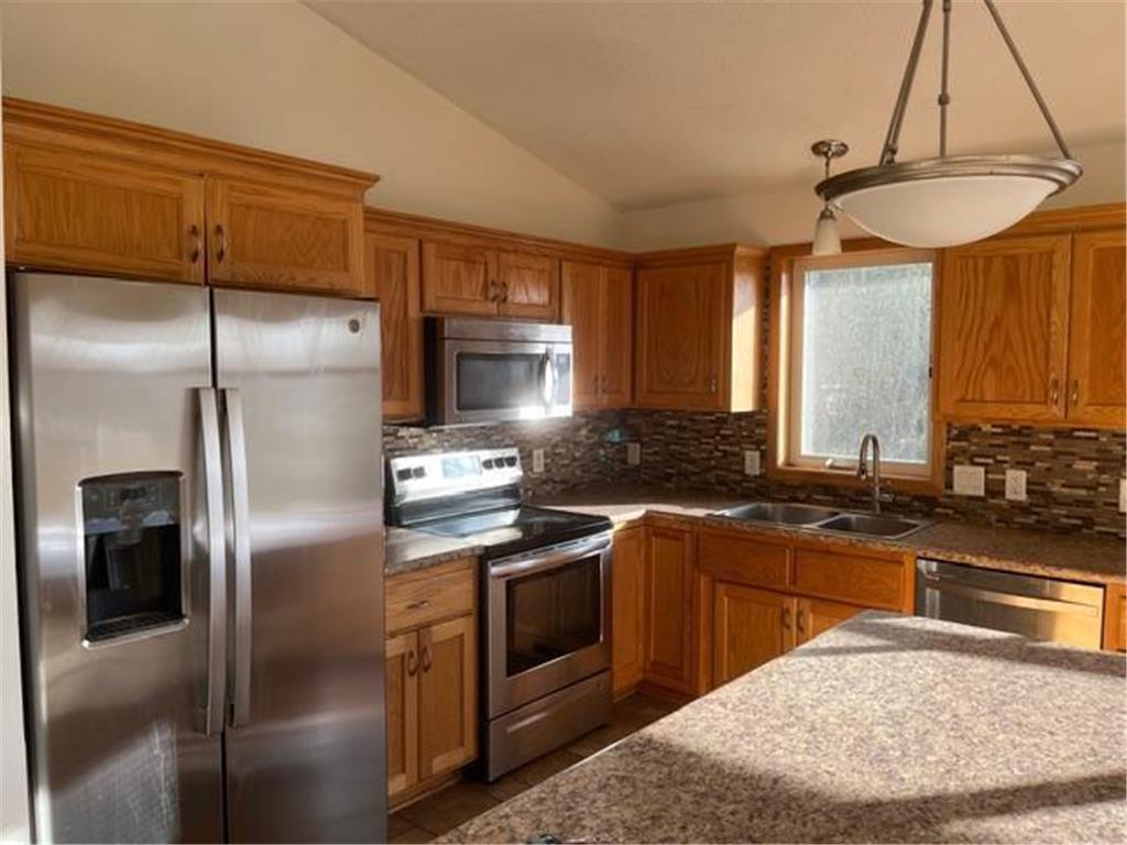 806 103rd Avenue NE Blaine MN 55434 7033962 image4