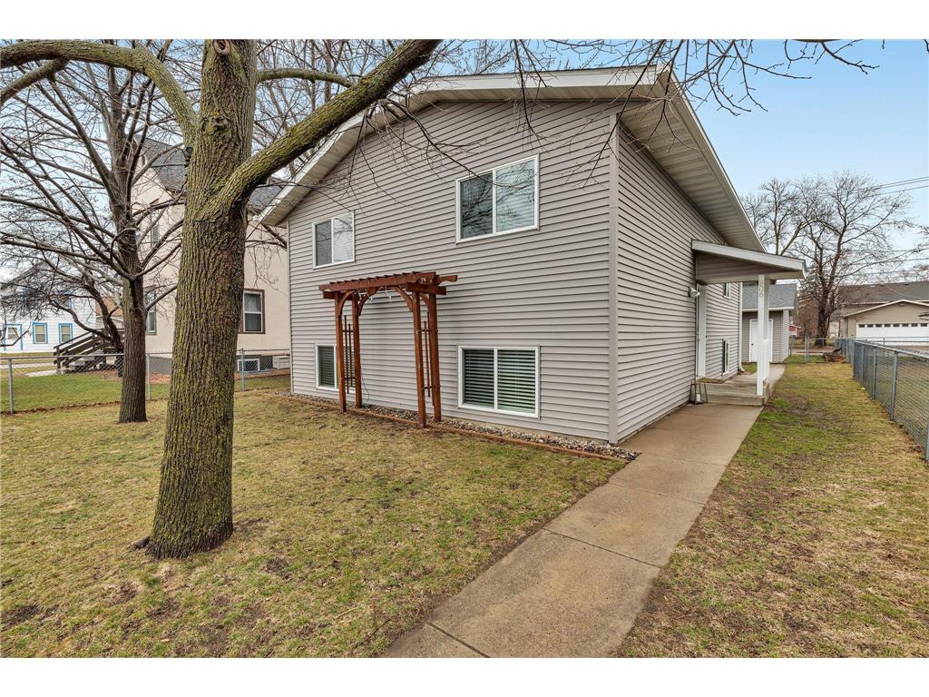 806 18th Avenue S Saint Cloud MN 56301 6515627 image1