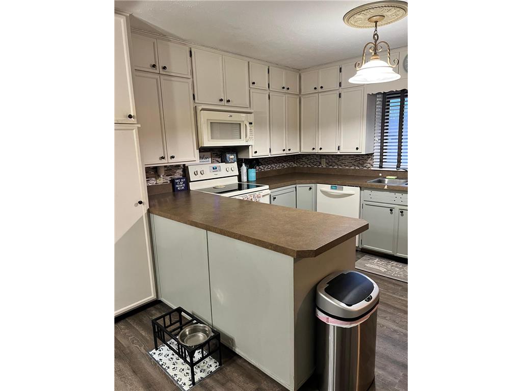 806 1st Avenue Madison MN 56256 7008624 image10