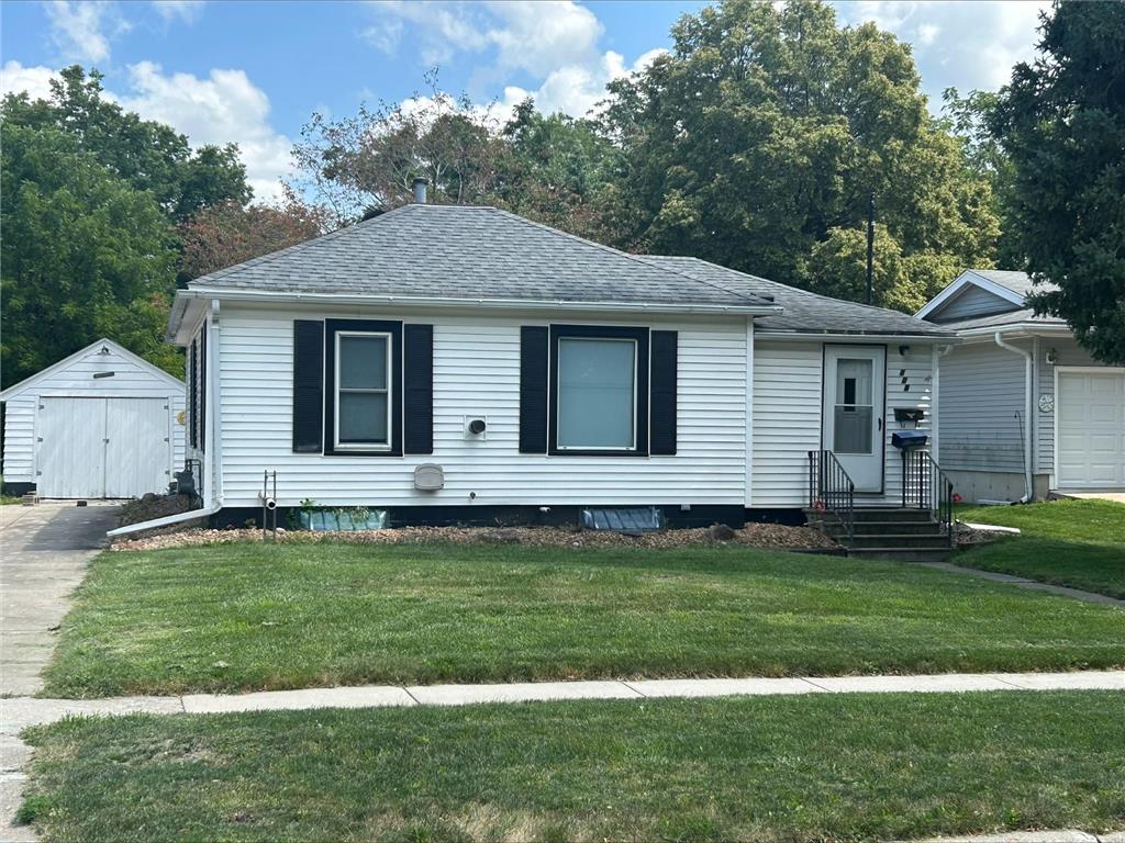 806 2nd Street NW Waseca MN 56093 6595061 image1