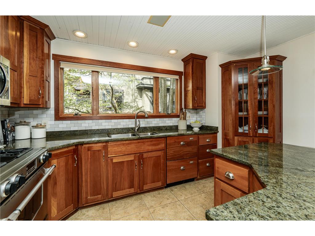 806 4th Street SW Rochester MN 55902 7011271 image17
