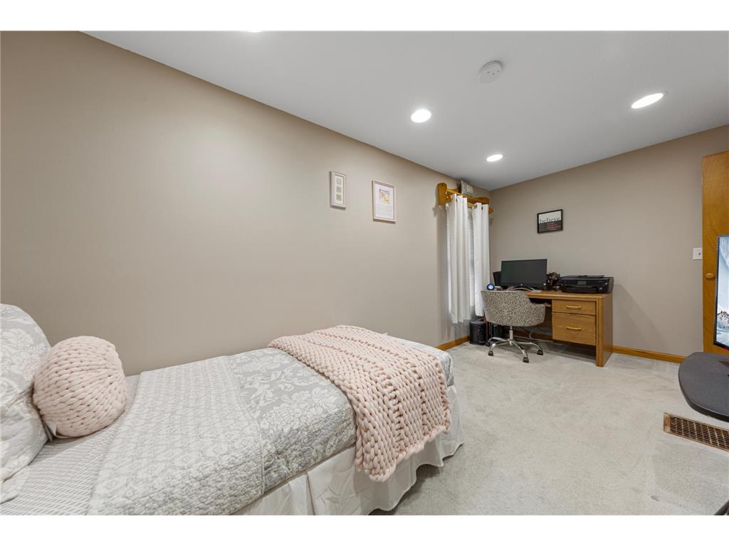 806 5th Street NW Faribault MN 55021 7091476 image16