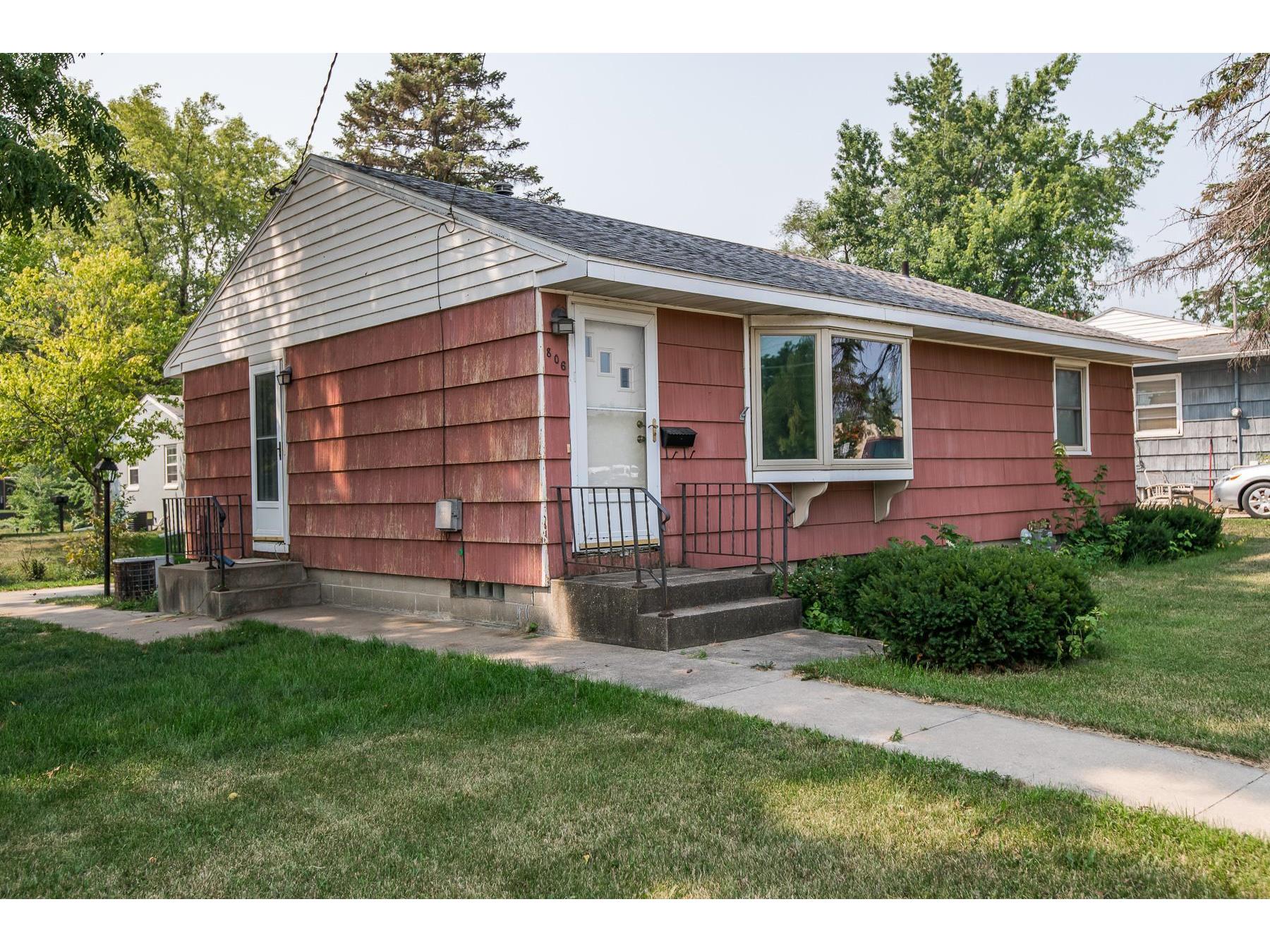 806 5th Street NW Rochester MN 55901 6074350 image1