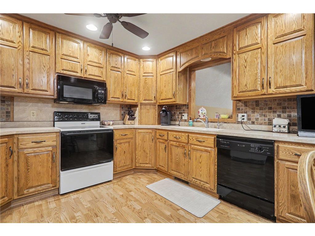 806 6th Avenue SE Pipestone MN 56164 7071972 image12