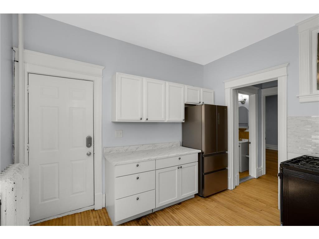 806 6th Street SE Minneapolis MN 55414 7068739 image12