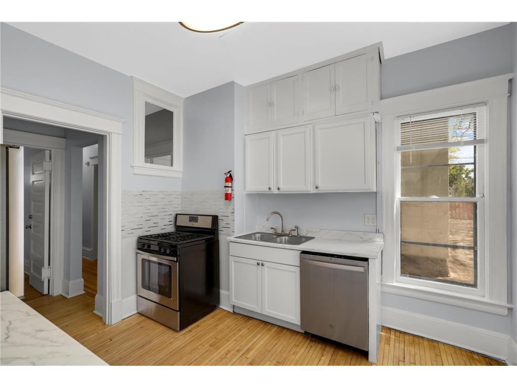 806 6th Street SE Minneapolis MN 55414 7068739 image13