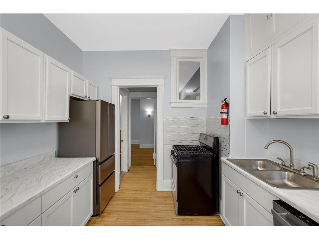 806 6th Street SE Minneapolis MN 55414 7068739 image14