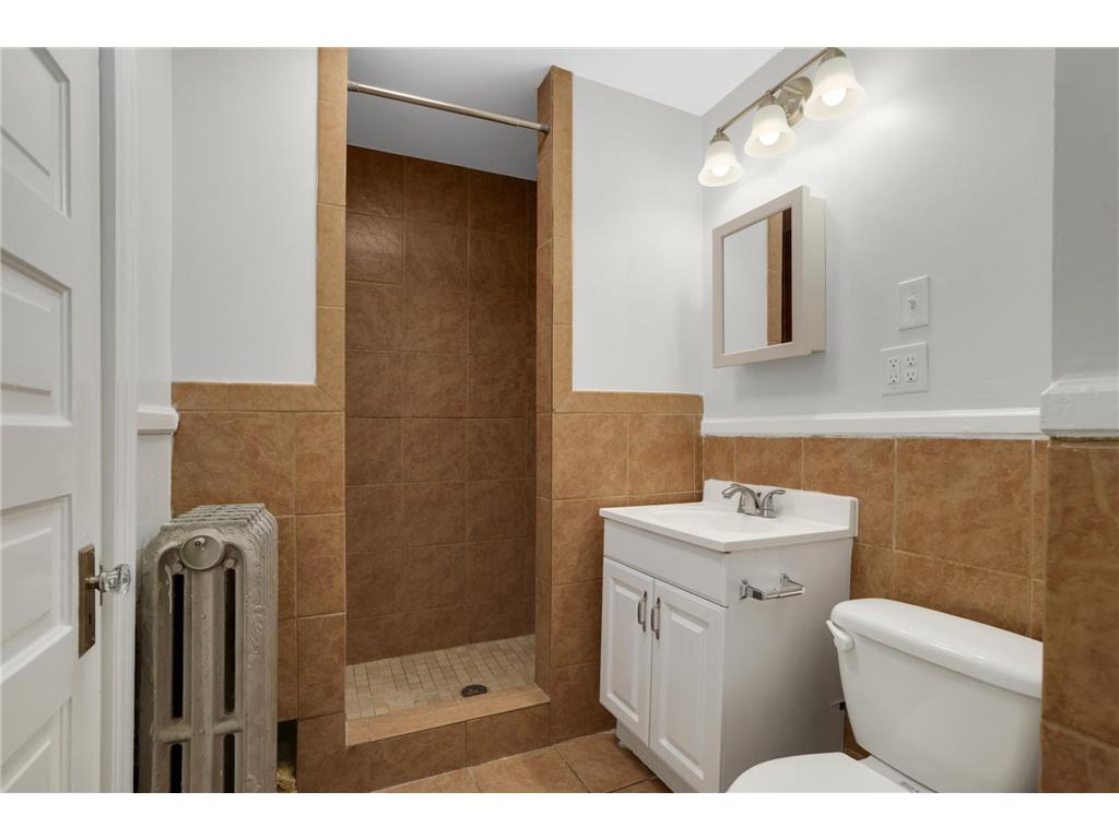 806 6th Street SE Minneapolis MN 55414 7068739 image25