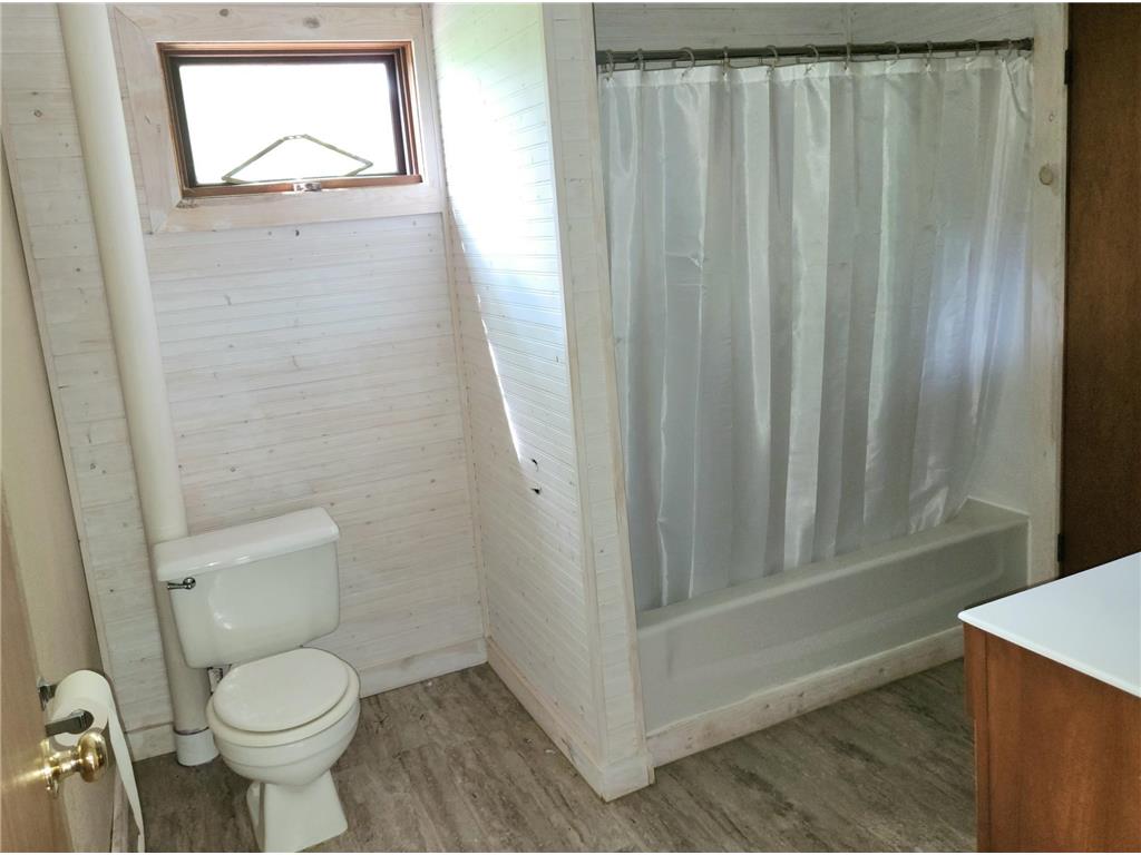 806 7th Avenue International Falls MN 56649 6770997 image20