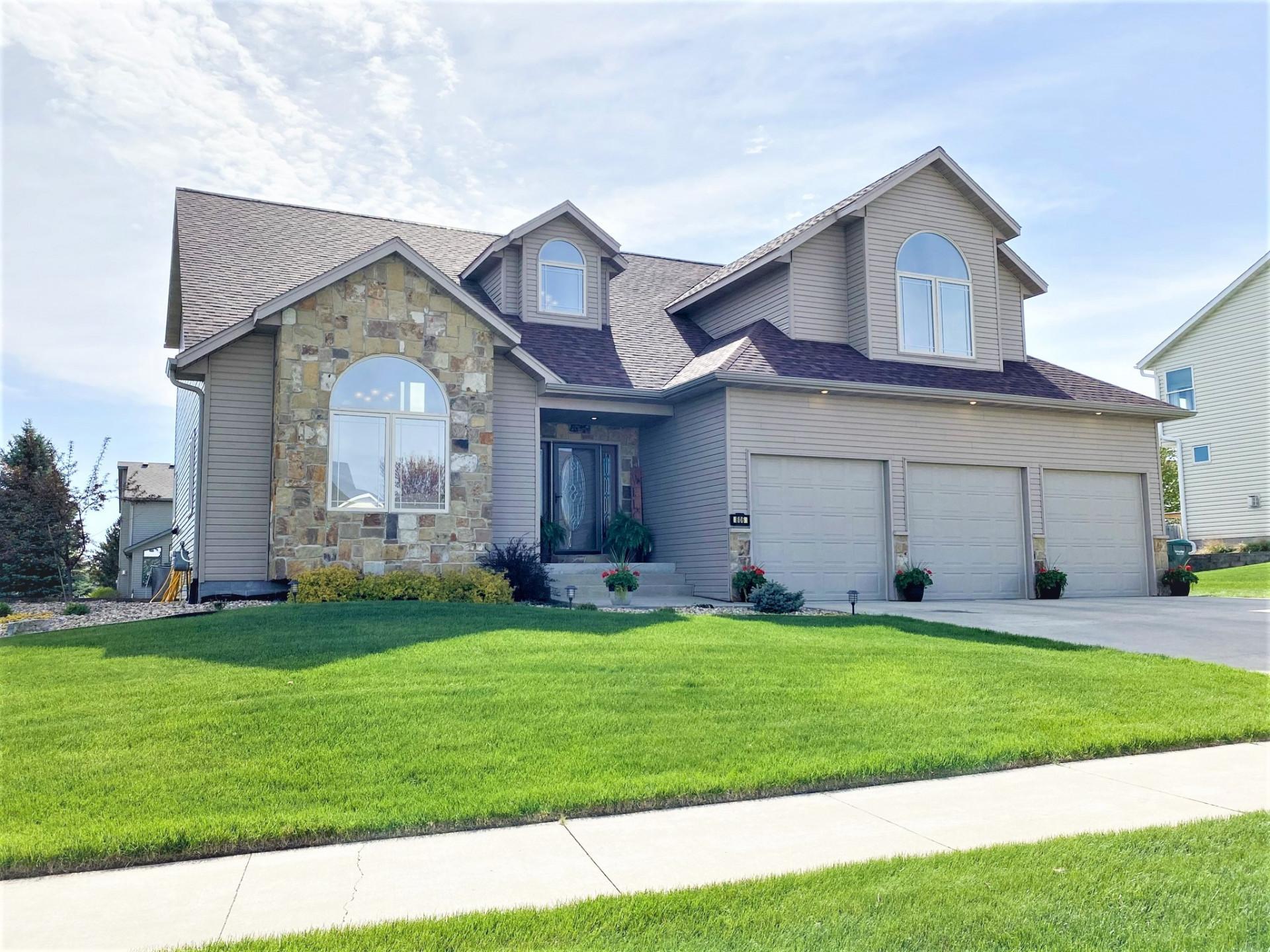 806 9th Avenue NW, Byron, MN 55920 MLS 5754906 Edina Realty