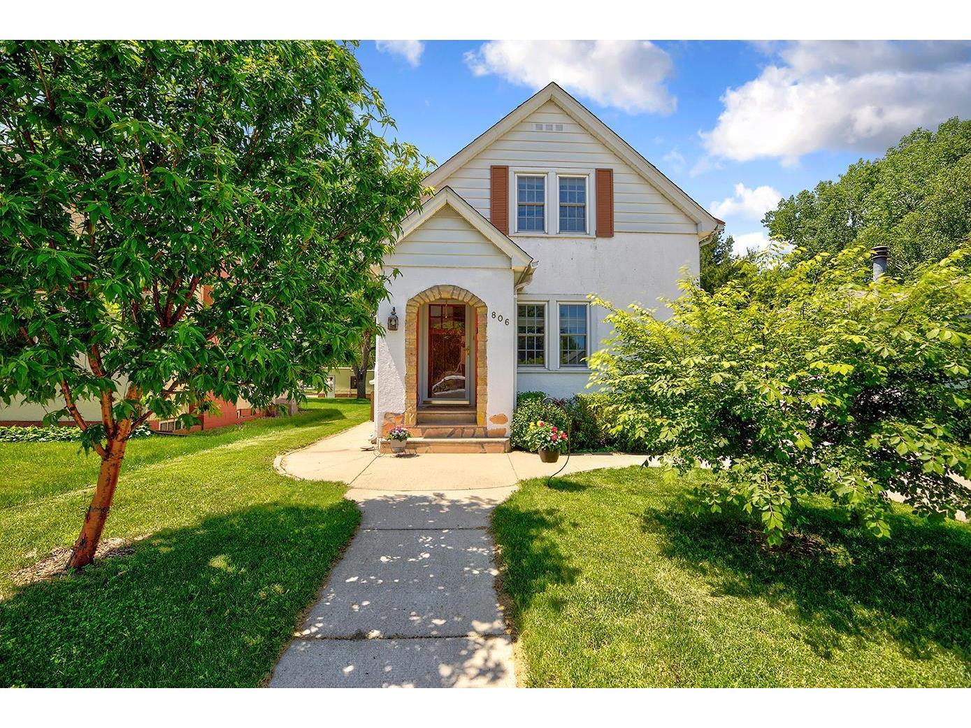 806 Carney Avenue, Mankato, MN 56001 MLS 5764702 Edina Realty