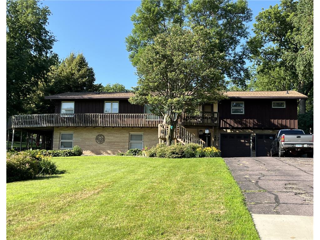 806 Highland Road Windom MN 56101 6750912 image1