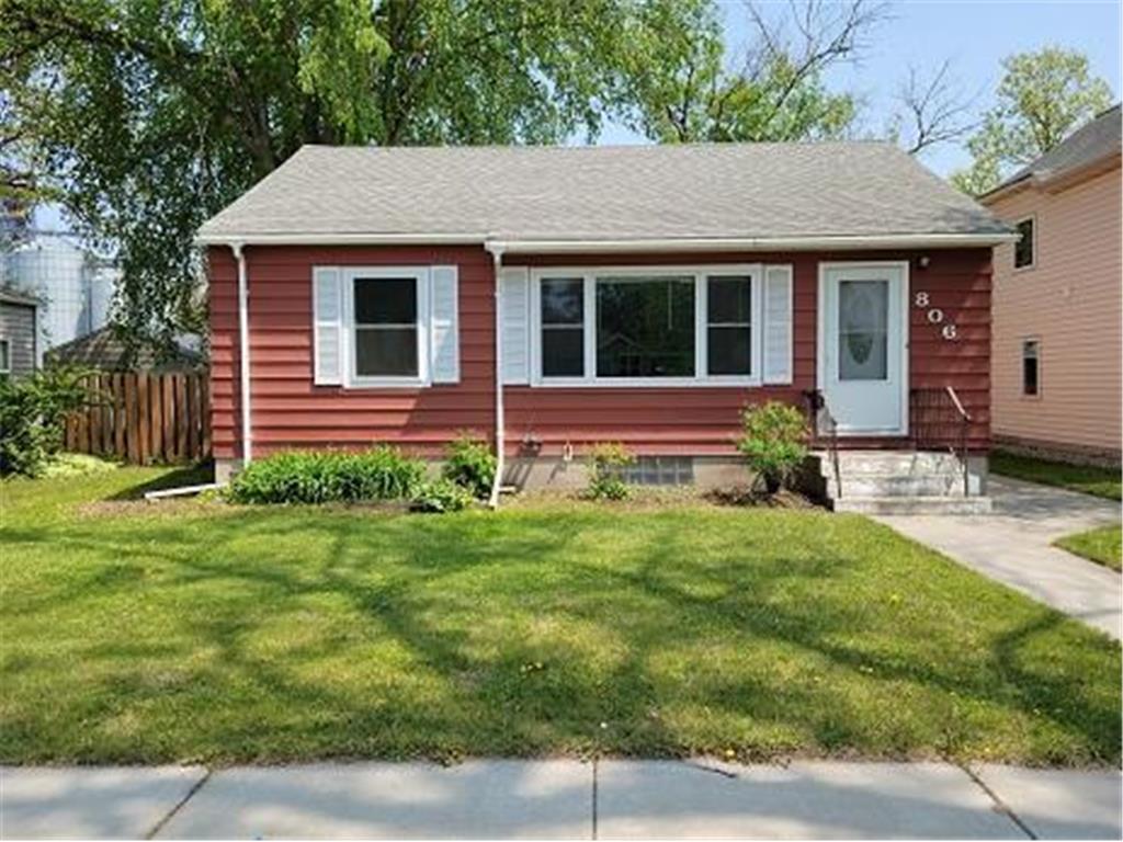 806 Horace Avenue N Thief River Falls MN 56701 6377659 image1