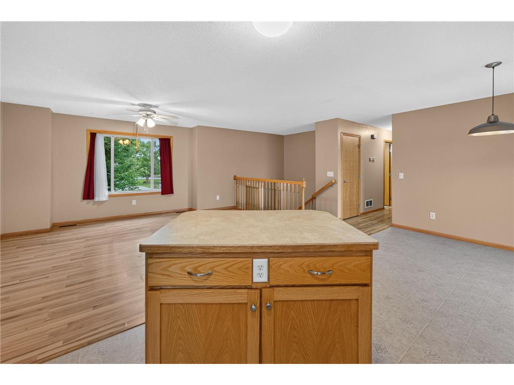 806 Marion Street SE Isanti MN 55040 7098004 image4