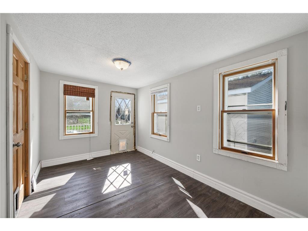 806 Monroe Street N North Hudson WI 54016 7060479 image11