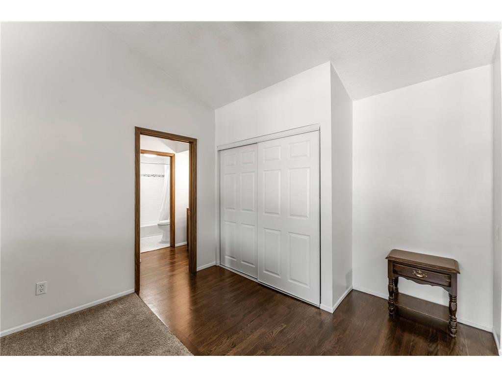 806 Old Settlers Trail #8 Hopkins MN 55343 6785766 image17