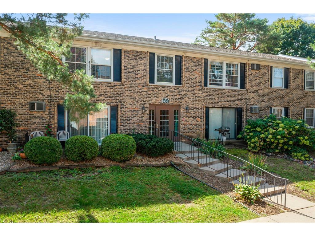 806 Old Settlers Trail #8 Hopkins MN 55343 6785766 image37