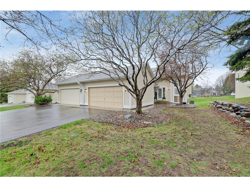 806 Winterberry Drive Woodbury MN 55125 6711103 image1