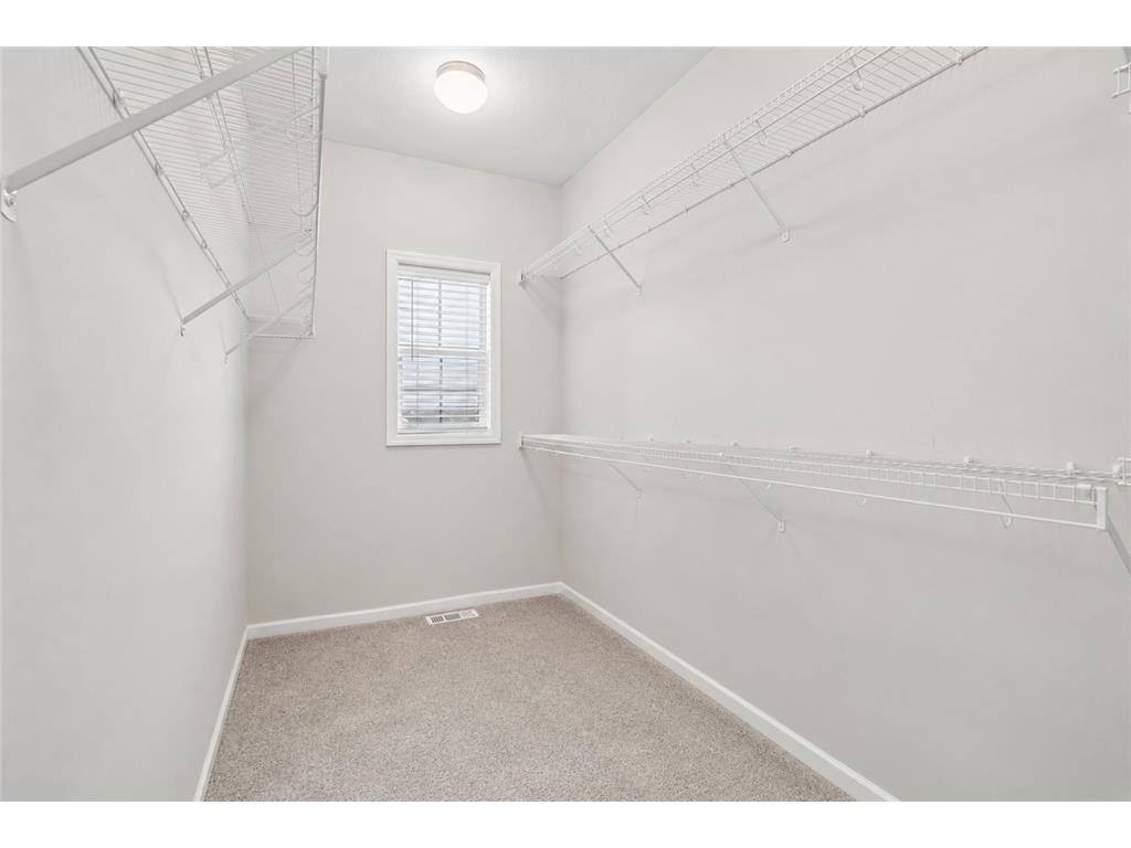 8064 Central Park Way N Maple Grove MN 55369 7072121 image20