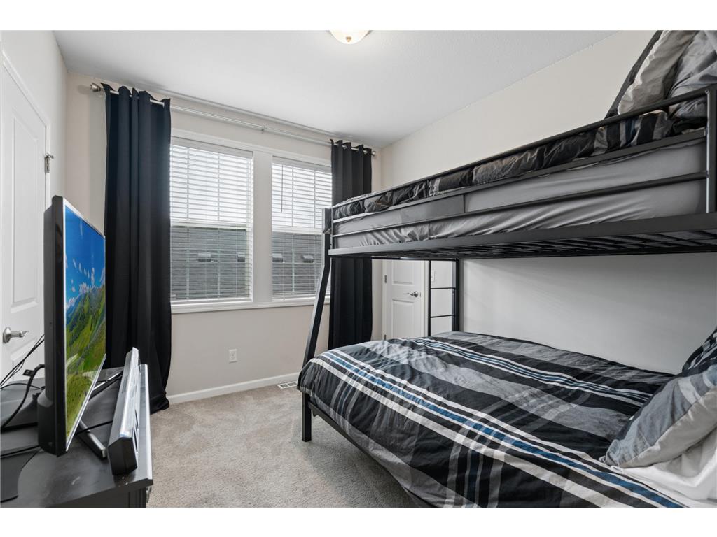 8064 Central Park Way N Maple Grove MN 55369 7072121 image24