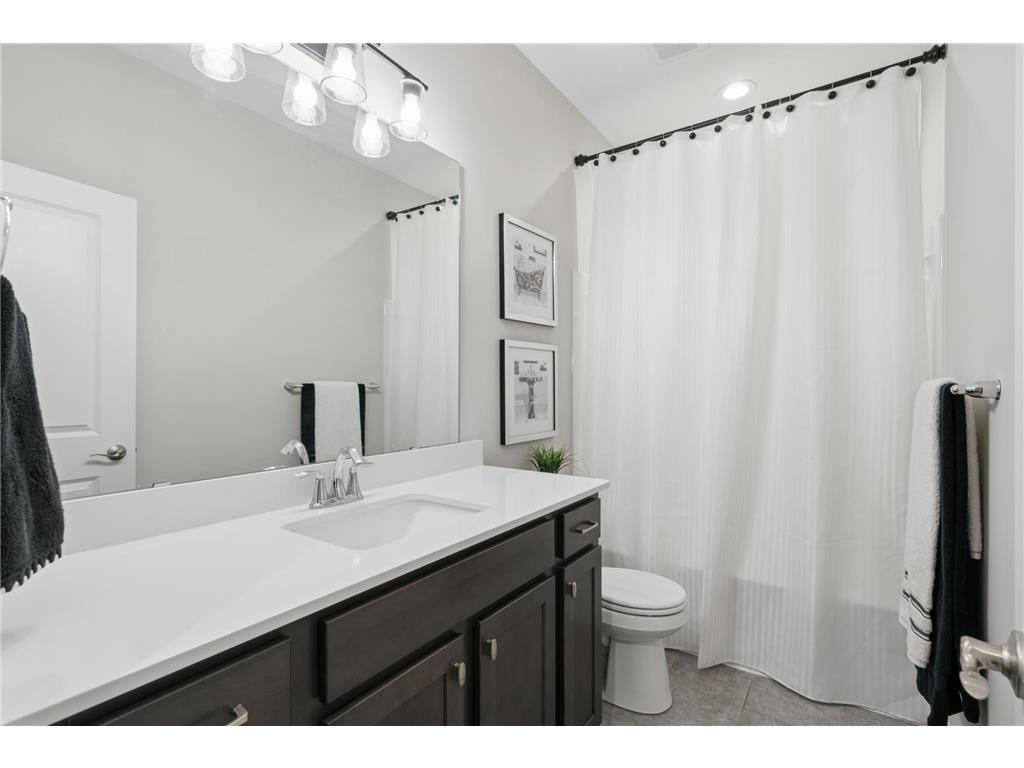 8064 Central Park Way N Maple Grove MN 55369 7072121 image25
