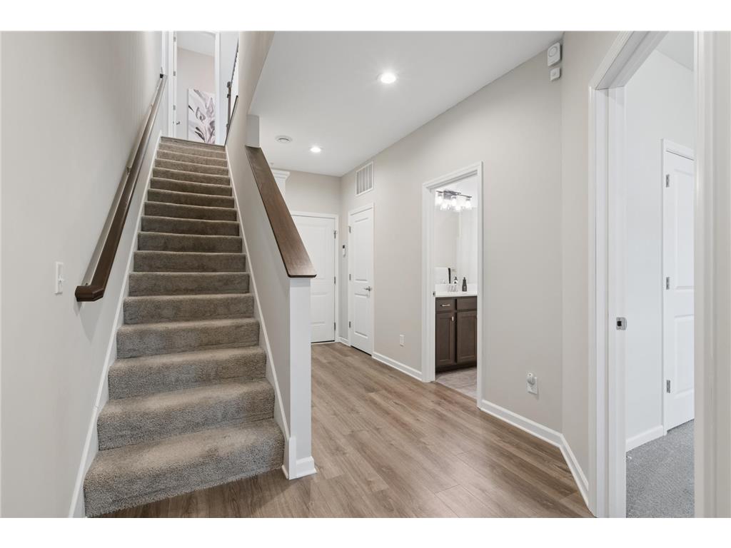 8064 Central Park Way N Maple Grove MN 55369 7072121 image27