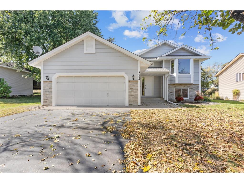 8064 Narcissus Street Victoria MN 55386 6796493 image2