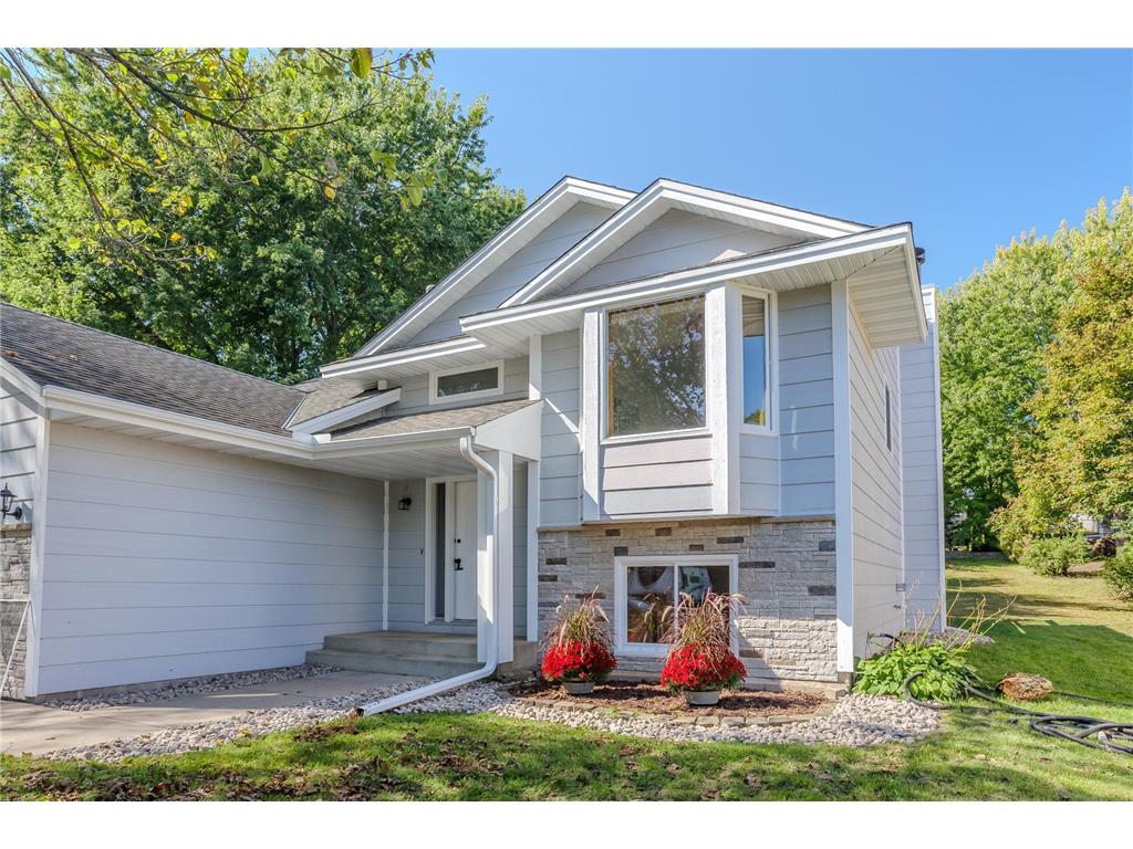 8064 Narcissus Street Victoria MN 55386 6796493 image3