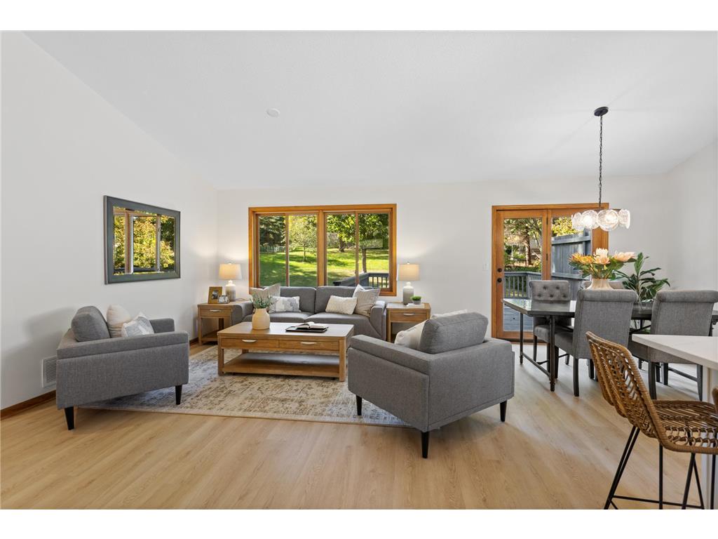 8064 Narcissus Street Victoria MN 55386 6796493 image9