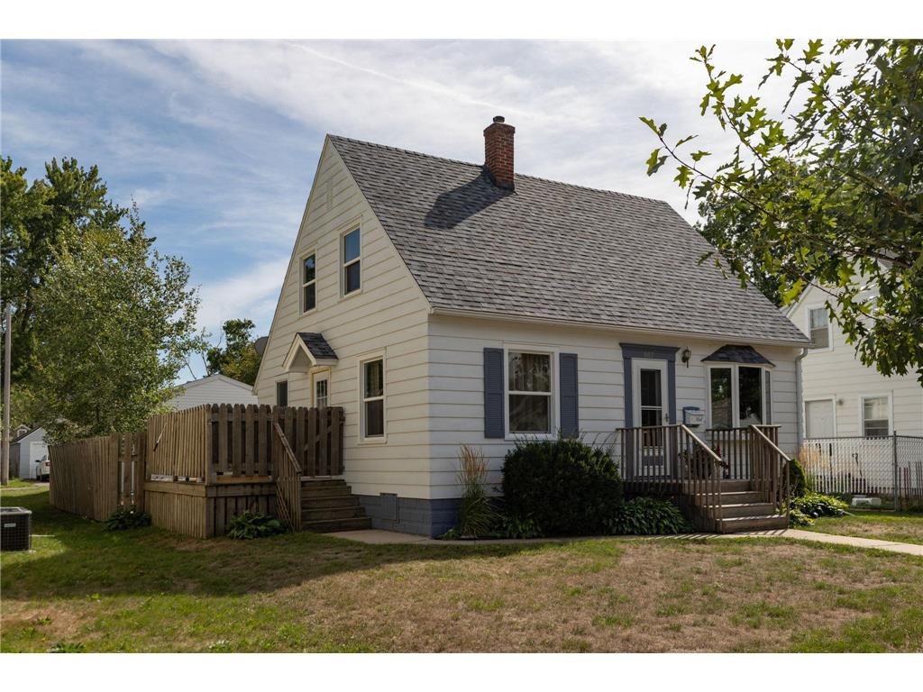 807 11th Avenue NW Austin MN 55912 6419878 image1