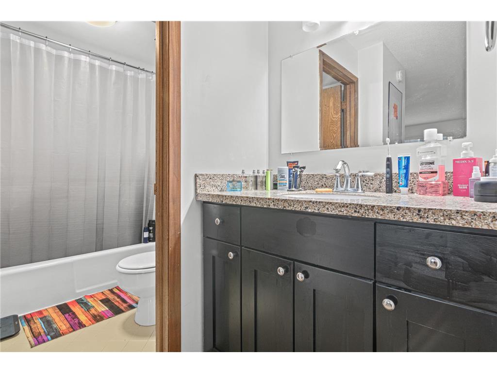 807 11th Avenue S #6 Hopkins MN 55343 6824693 image12
