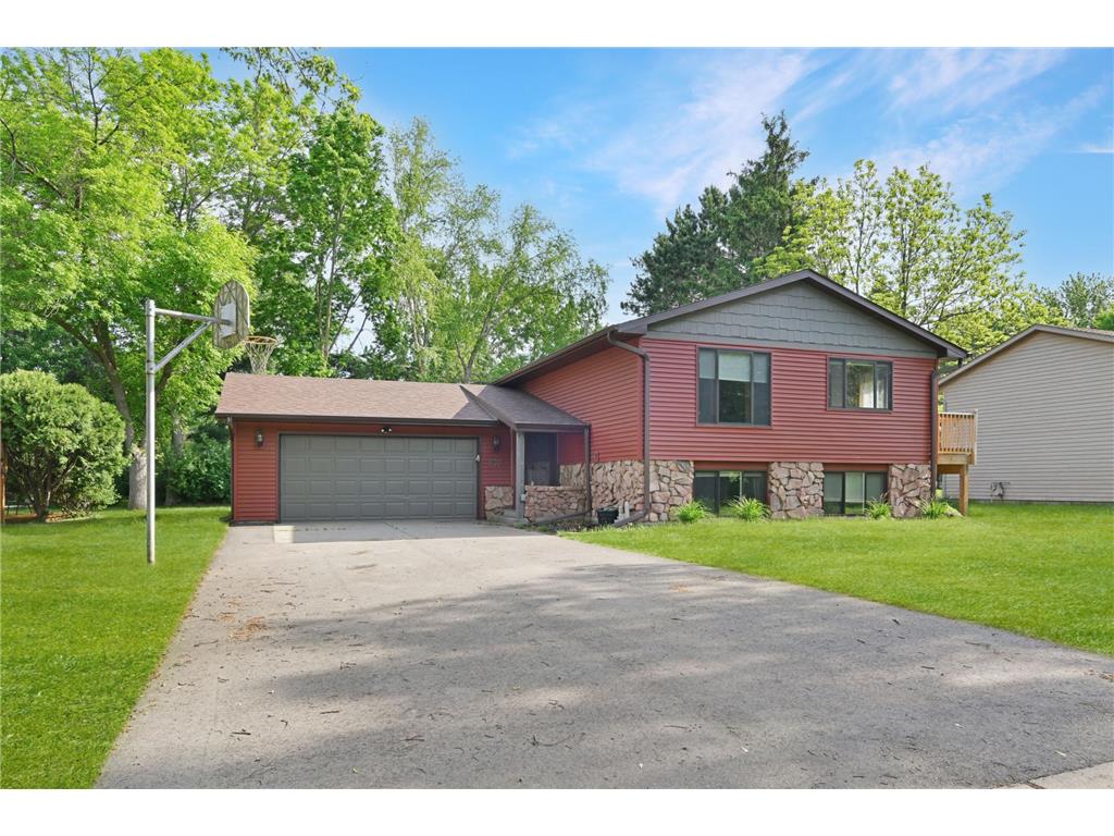 807 2 1/2 Street N Sartell MN 56377 7083316 image1