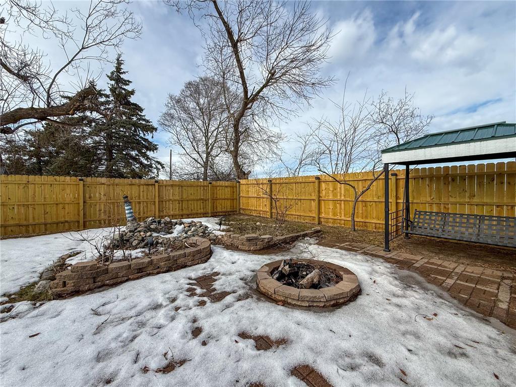 807 21st Street NW Bemidji MN 56601 7033688 image40