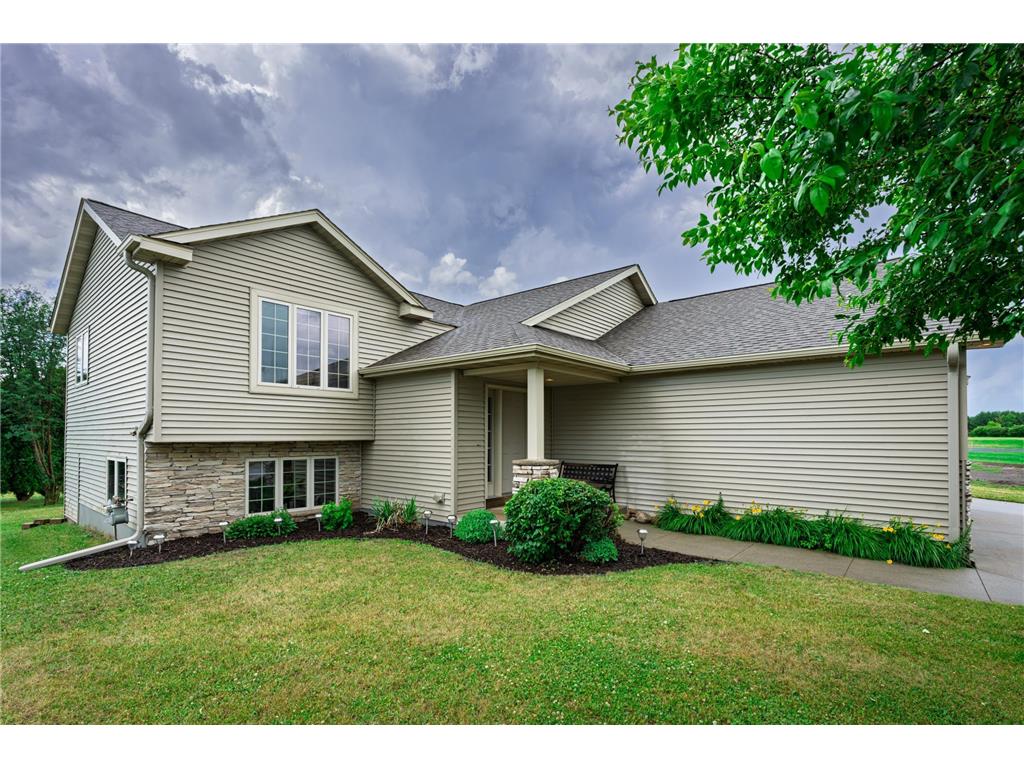 807 23rd St Circle NE Kasson MN 55944 7092000 image1