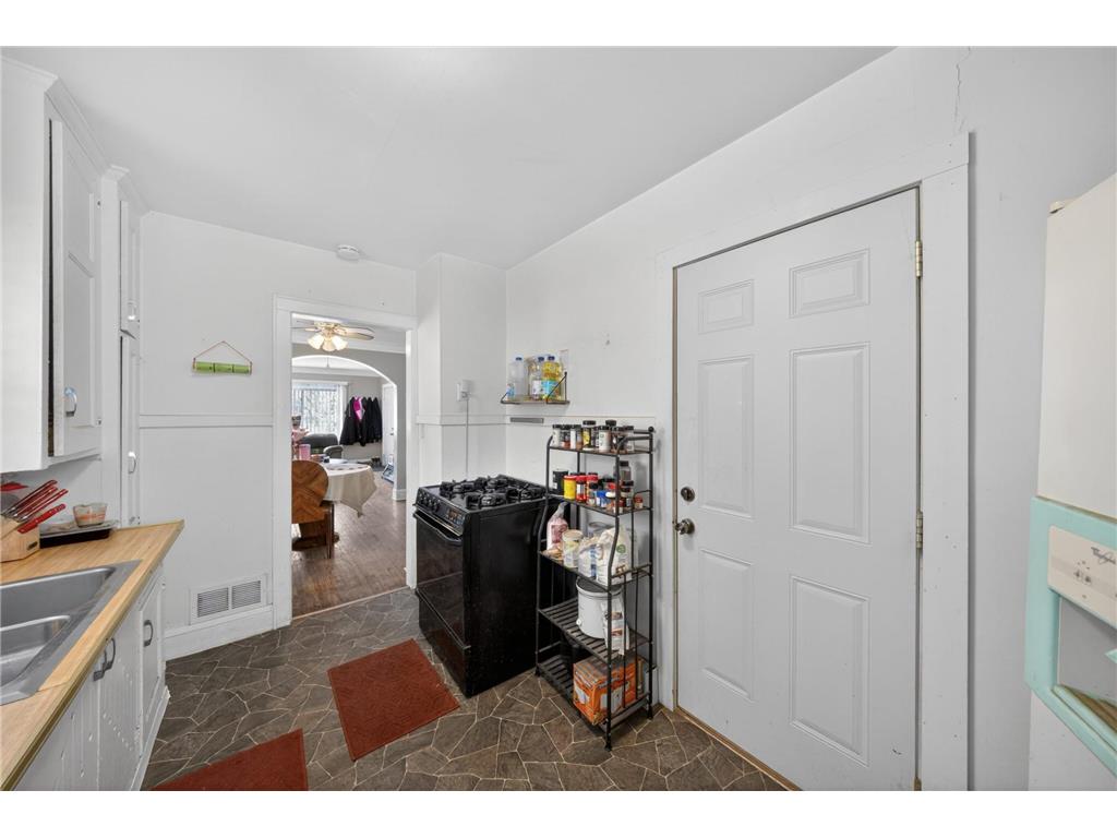 807 2nd Street NW Rochester MN 55901 7028046 image8