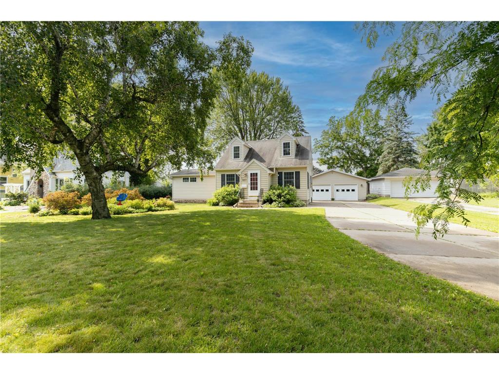 807 2nd Street W Hastings MN 55033 6692152 image1