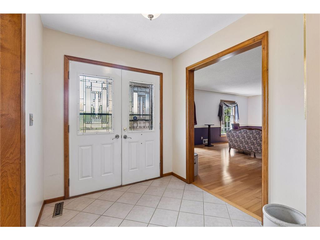 807 5th Street E Northfield MN 55057 7076442 image10