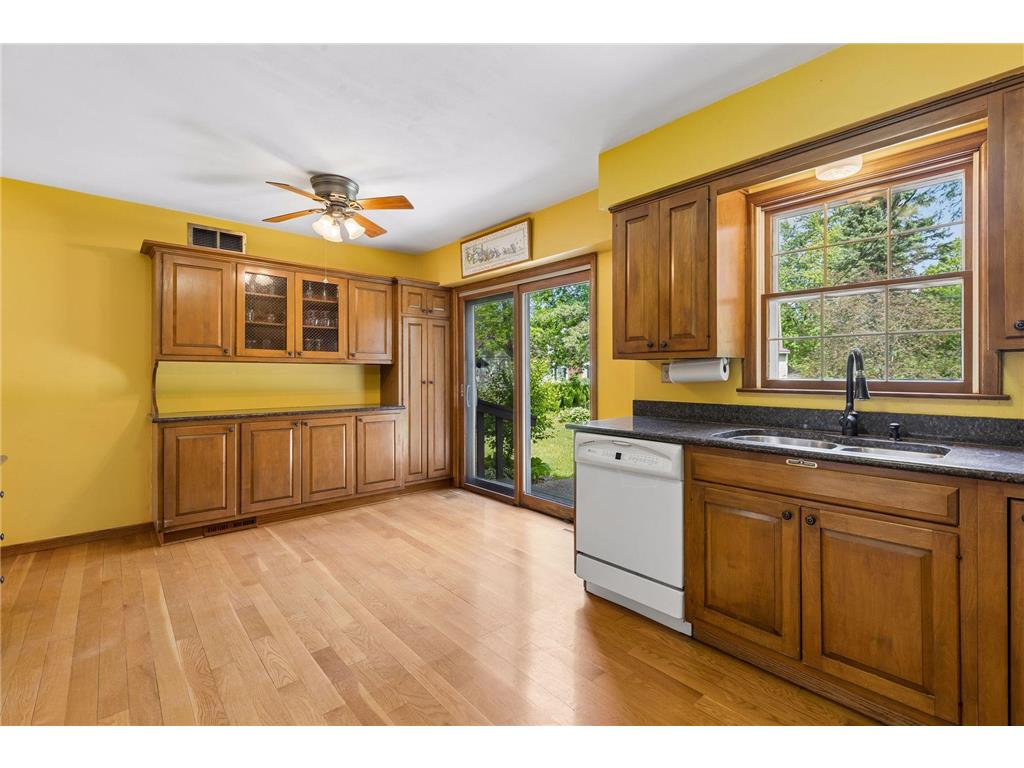 807 5th Street E Northfield MN 55057 7076442 image22