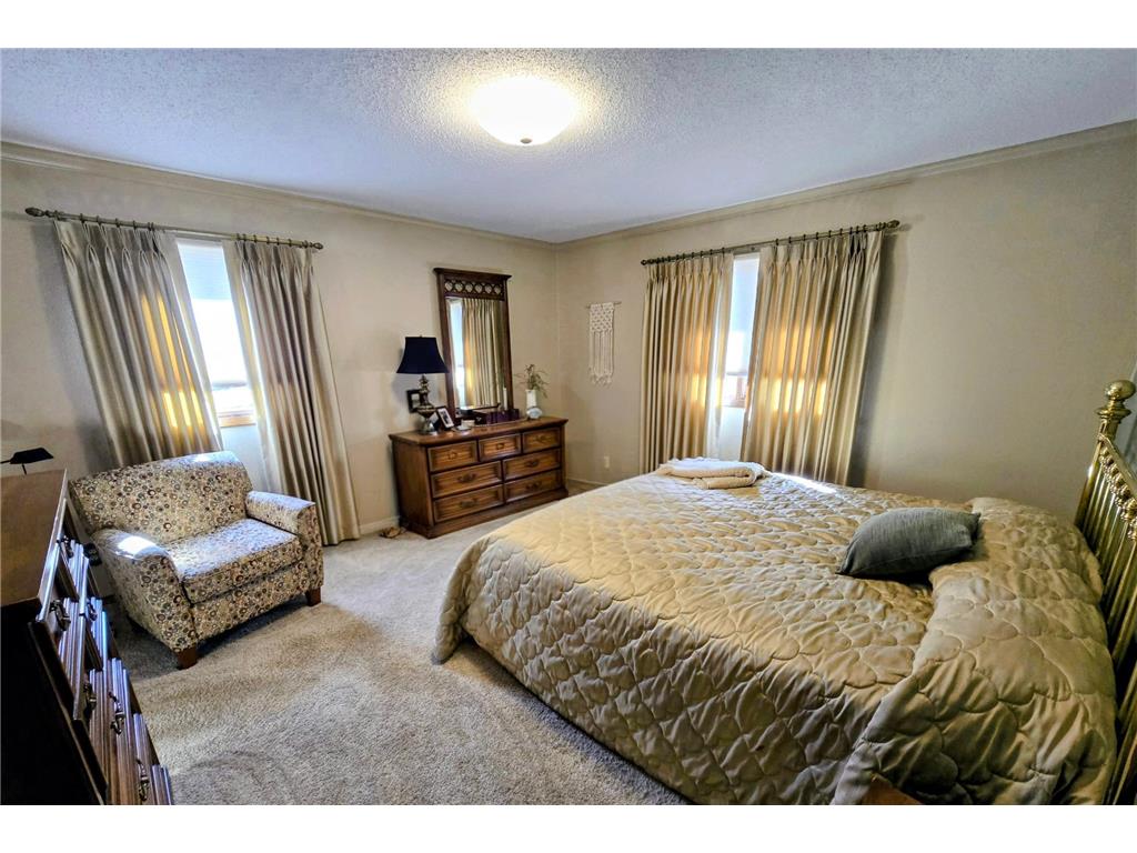 807 7th Avenue SE Pipestone MN 56164 7024087 image35