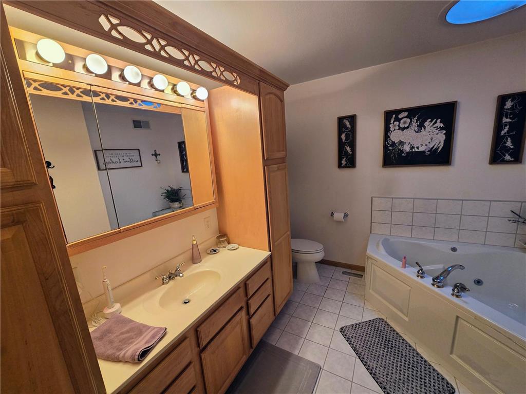 807 8th Street SW Pipestone MN 56164 7011751 image34