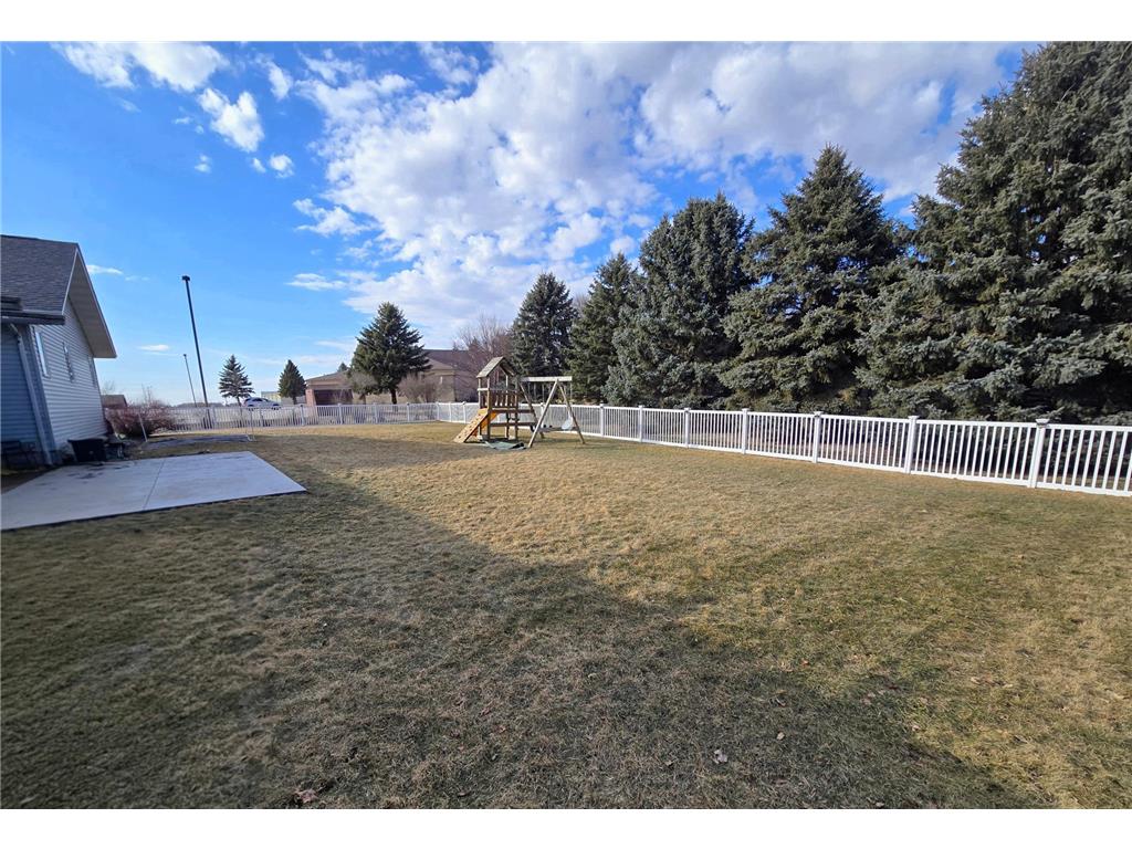 807 8th Street SW Pipestone MN 56164 7011751 image70